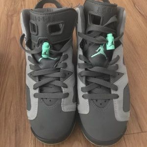 Air Jordan 6 Kids youth size 5.5